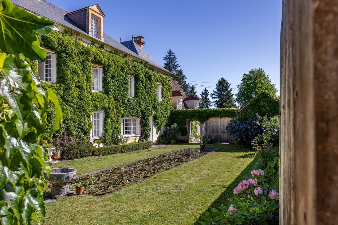 House in Excideuil, Nouvelle-Aquitaine, France 2 - 18042446