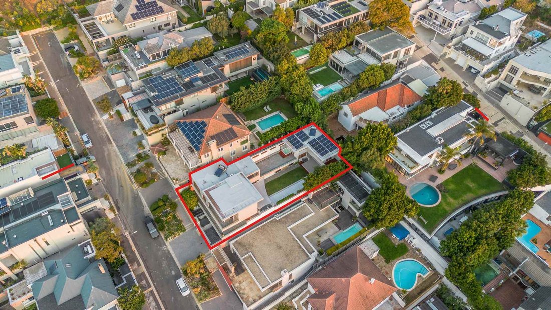 House in Fresnaye, Bakoven, Cape Town 3 - 18036704