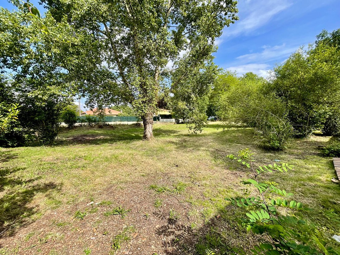 Land in Chemin Long-Garies, Mérignac, France 3 - 18038975