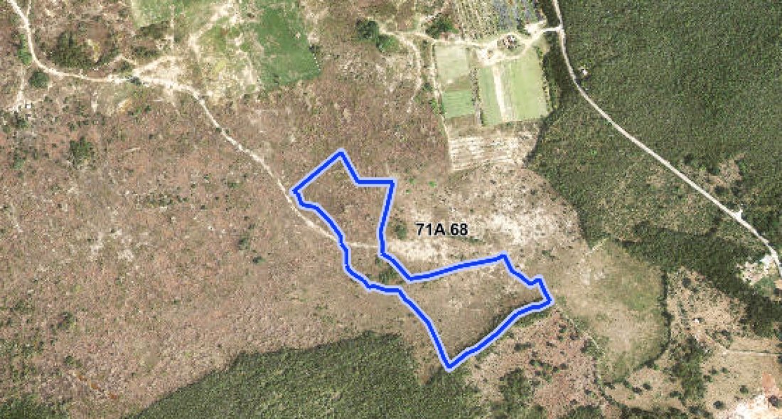 Land in East End, East End, Cayman Islands 1 - 18038178