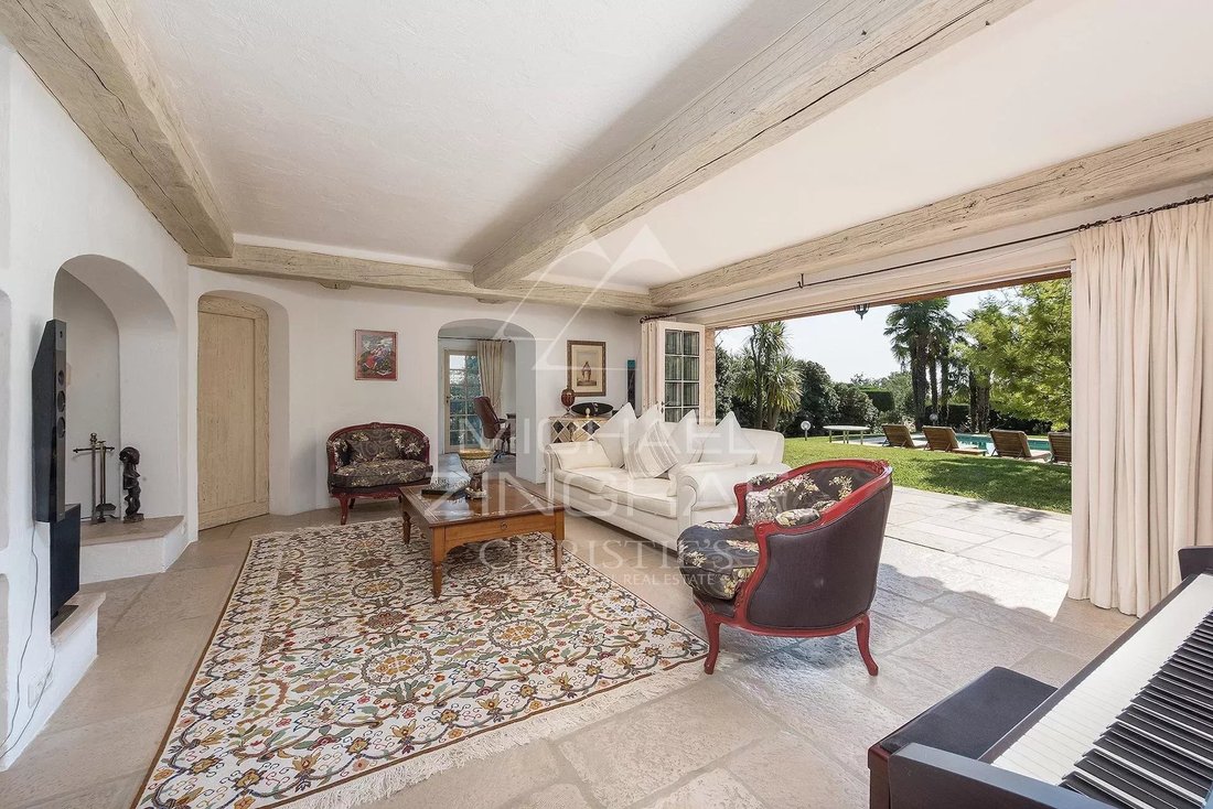 Villa in Centre du Village, La Colle-sur-Loup, France 4 - 18038172