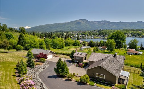 House in Mount Vernon, Washington, United States 1