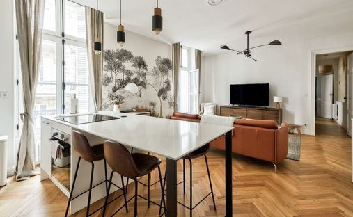 Apartment in Hôtel de Ville-Quinconce-Saint Seurin-Fondaudège, Bordeaux, France 1