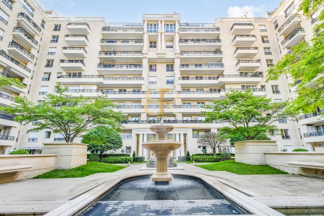 Apartment in Hôtel de Ville-Planchette, Levallois-Perret, France 1 - 18040906