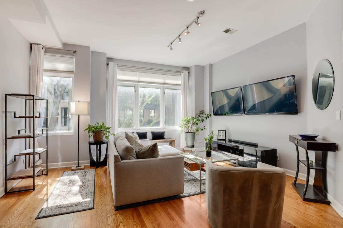 Condo in Chicago, Illinois, United States 5 - 18035480