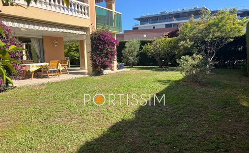 Apartment in Saint-Laurent-du-Var, Provence-Alpes-Côte d'Azur, France 1