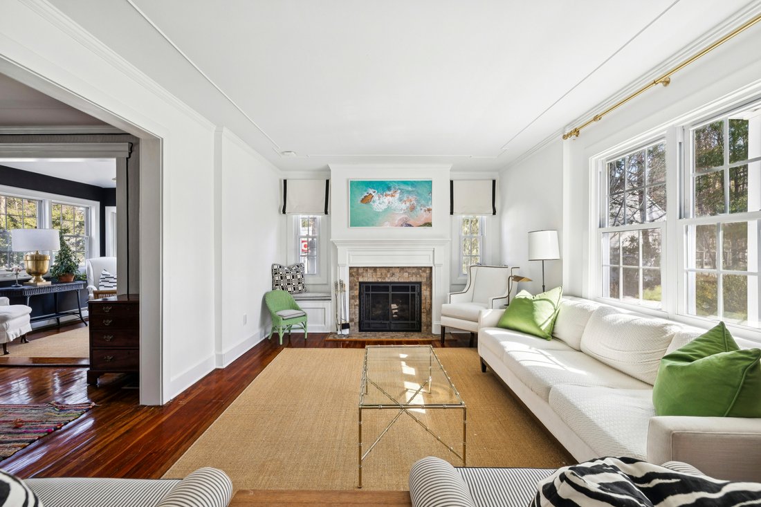 House in Huntington Station, New York, United States 3 - 18035881