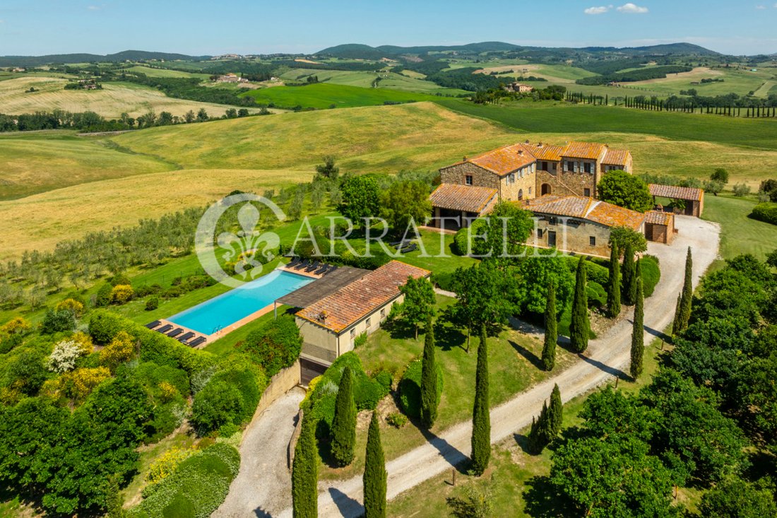 Country House in Asciano, Tuscany, Italy 5 - 15828619