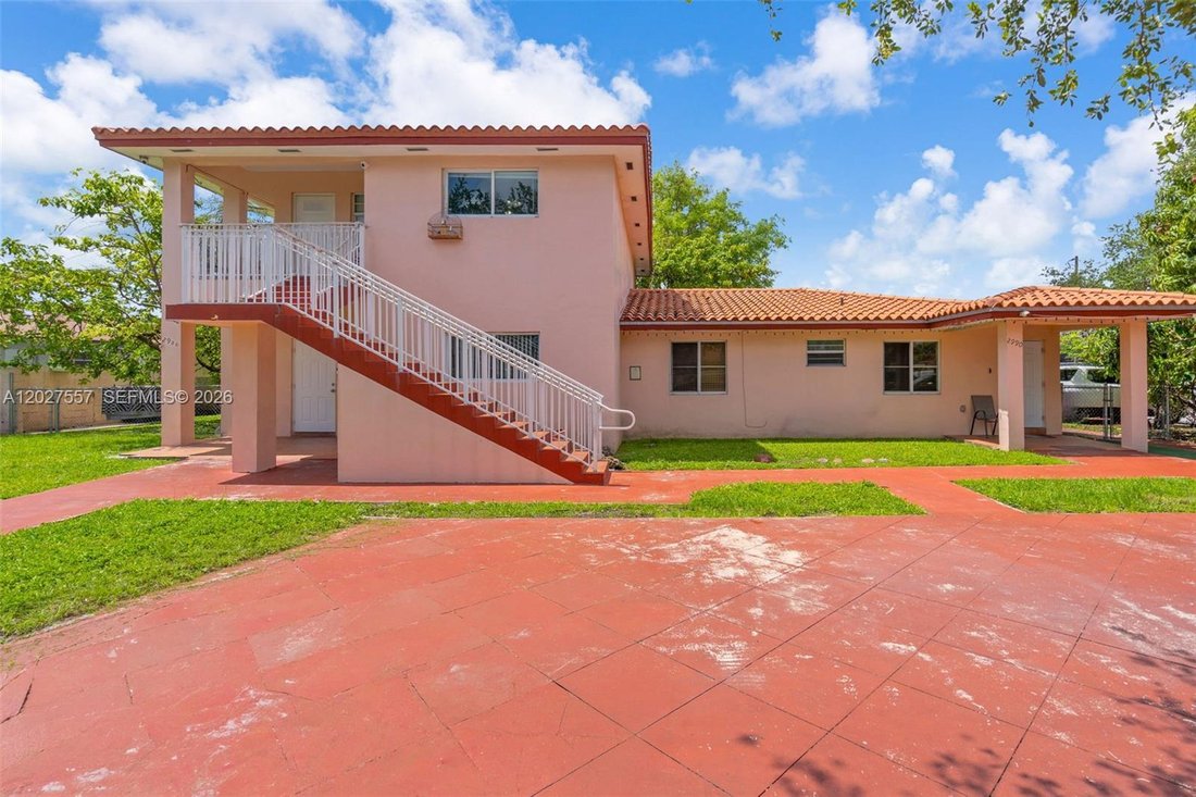 House in Miami, Florida, United States 2 - 18041392