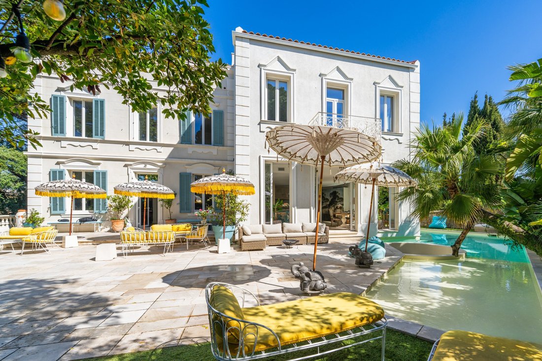 House in Toulon, Provence-Alpes-Côte d'Azur, France 1 - 18039924