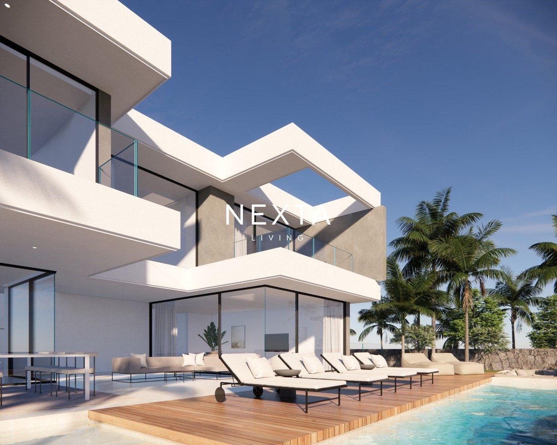 Villa in La Caleta, Adeje, Canary Islands 2 - 18036214