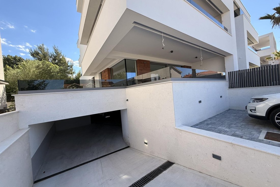 Apartment in Mjesni odbor Puntamika, Zadar, Zadar County 3 - 14359285