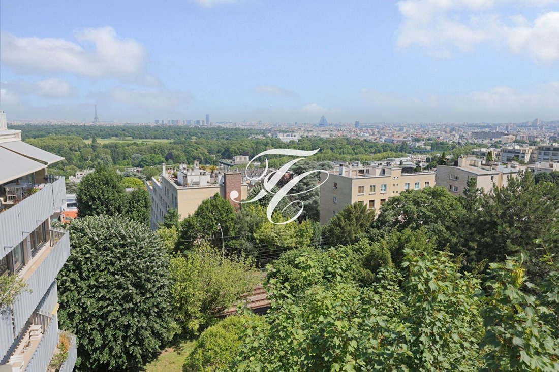 Apartment in Saint-Cloud, Ile-de-France, France 1 - 18037604