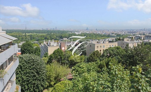 Apartment in Saint-Cloud, Ile-de-France, France 1