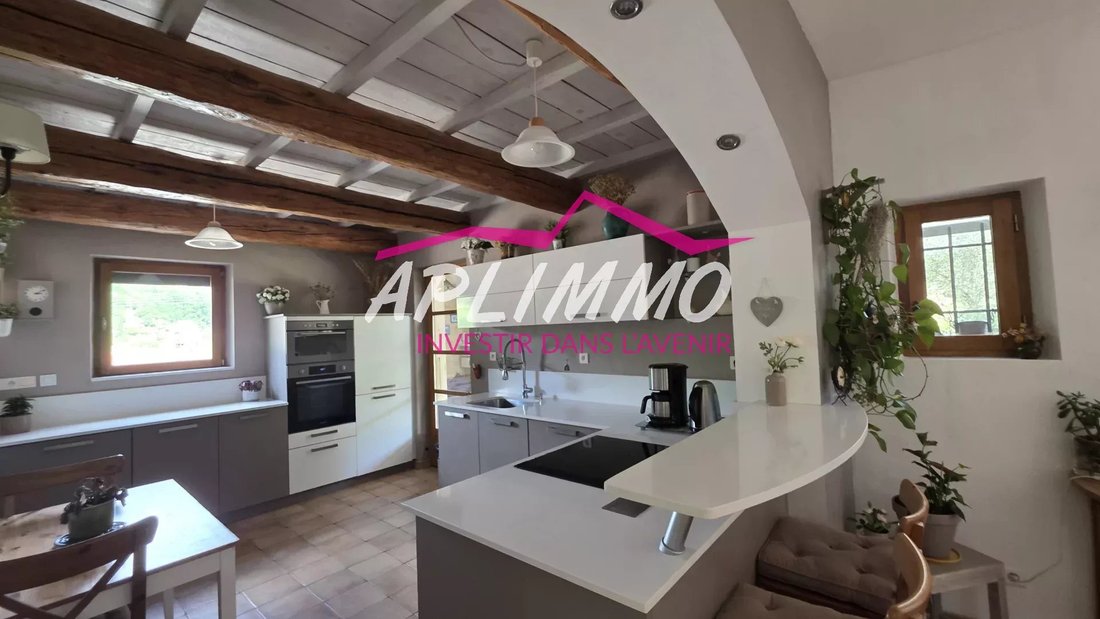 Villa in Saint-Thome, Auvergne-Rhône-Alpes, France 3 - 18045087