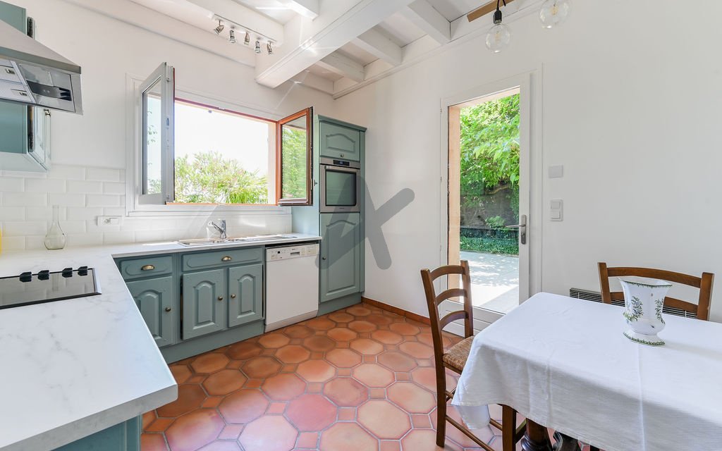 House in Sainte-Foy-lès-Lyon, Auvergne-Rhône-Alpes, France 3 - 18037563