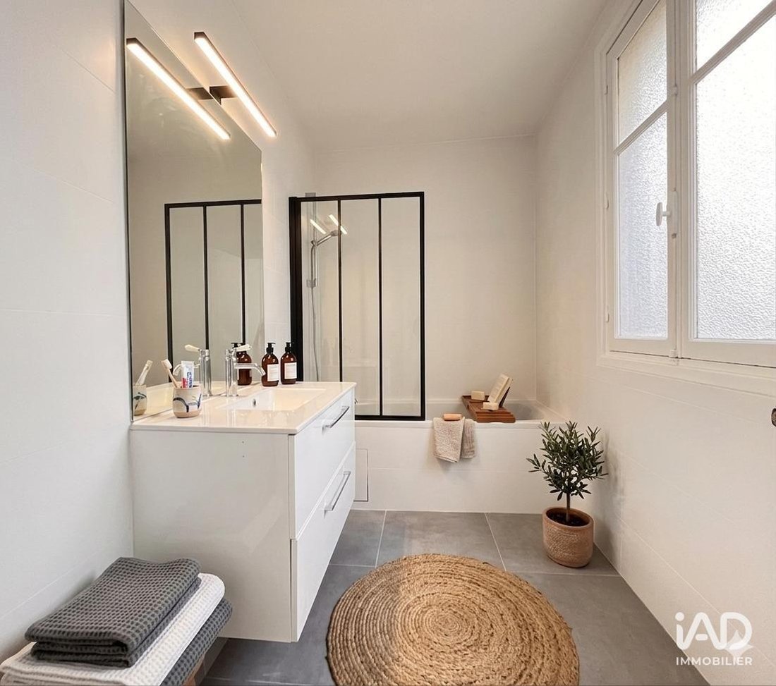 Apartment in Auteuil Sud, Paris 16e Arrondissement, Paris 5 - 18046282
