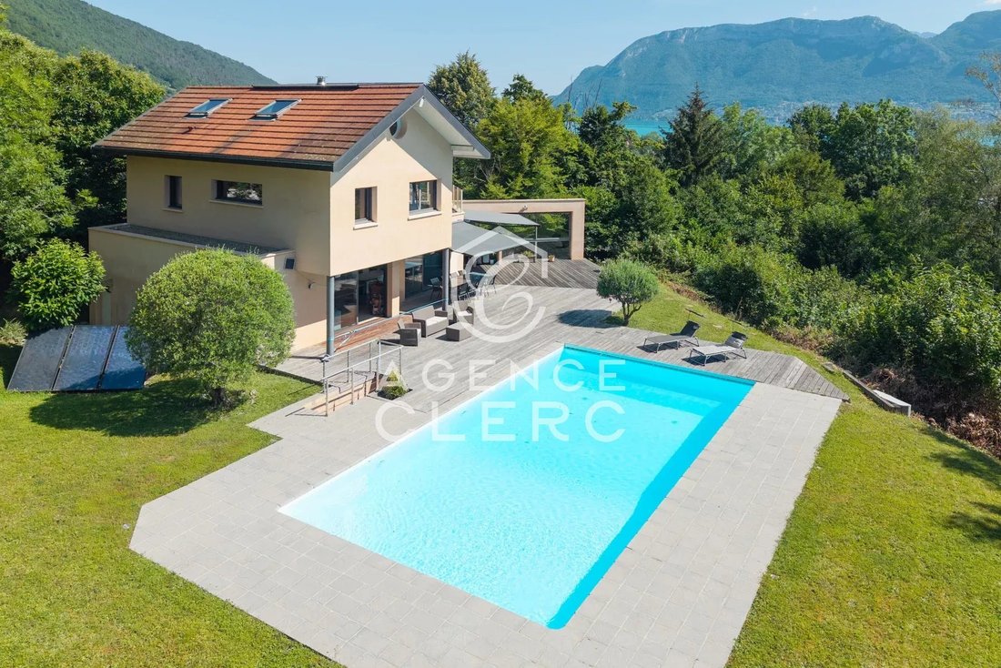 Villa in Sévrier, Auvergne-Rhône-Alpes, France 3 - 17017976