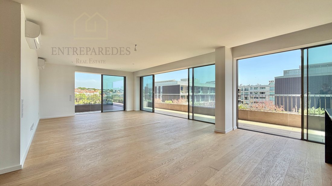 Apartment in Matosinhos e Leca da Palmeira, Porto District, Portugal 1 - 18038724
