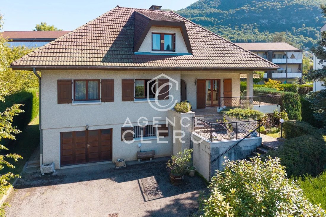 Villa a Annecy-le-Vieux, Annecy, Francia 2 - 16307739