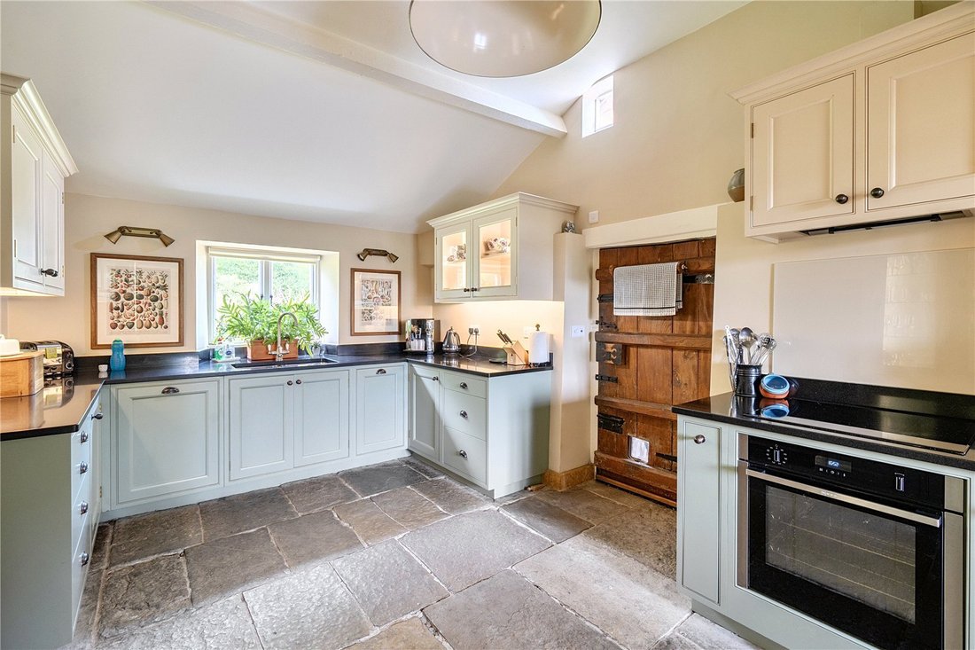 House in Somerset, England 5 - 18036437