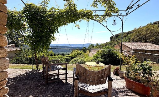 House in Viens, Provence-Alpes-Côte d'Azur, France 1