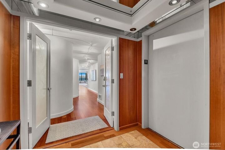Condo in Seattle, Washington, United States 4 - 18052623