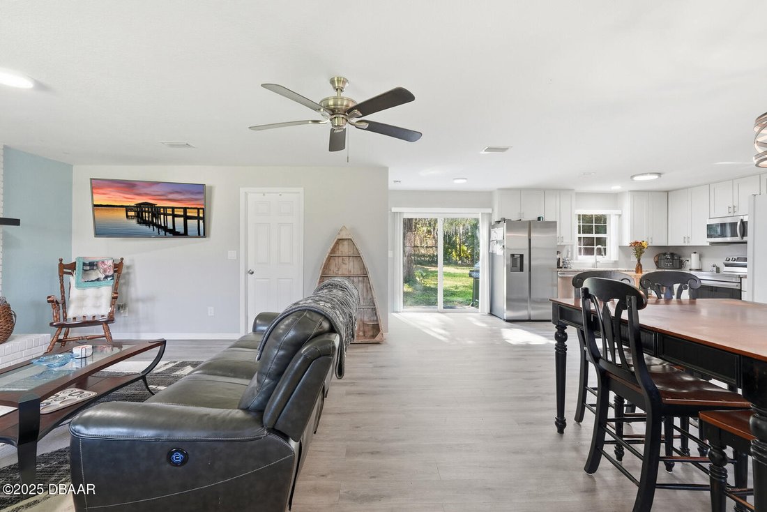House in Oak Hill, FL, United States 3 - 18048453
