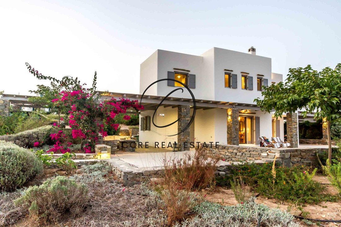 Villa in Paros, Aegean, Greece 2 - 16148213