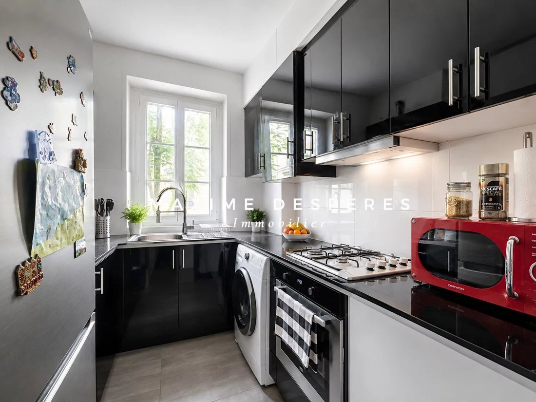 Apartment in Eiffel, Levallois-Perret, France 3 - 18042800
