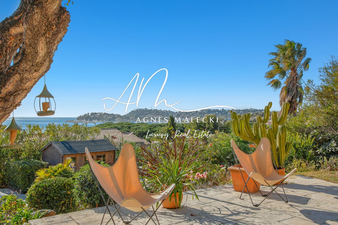 Estate in Nord, Cavalaire-sur-Mer, France 5 - 17127182