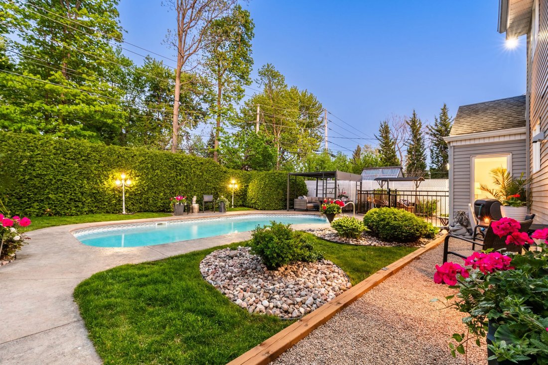 House in Laval, Quebec, Canada 3 - 18038181
