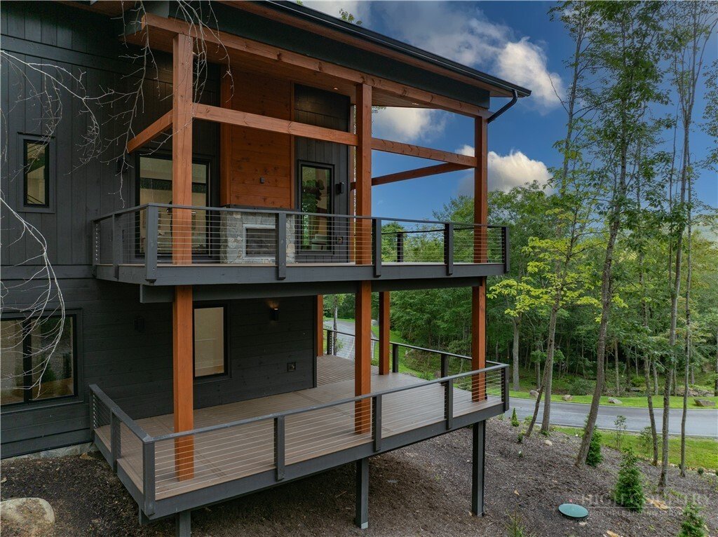 House in Elk Park, North Carolina, United States 3 - 18045098