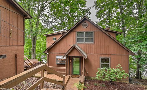 House in Piney Flats, Tennessee, United States 1