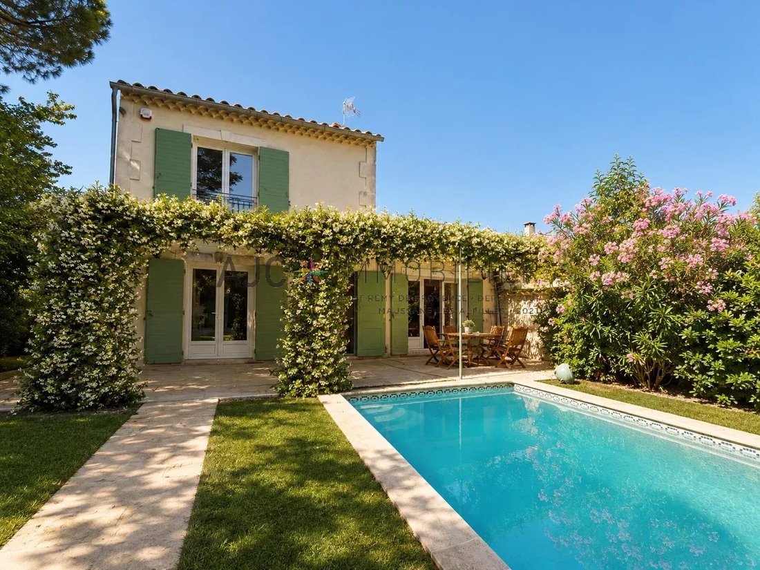 House in Saint-Rémy-de-Provence, Provence-Alpes-Côte d'Azur, France 3 - 17146055