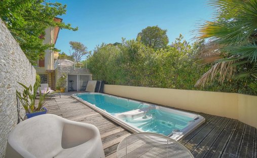 Apartment in La Constance-Le Puy, Antibes, France 1