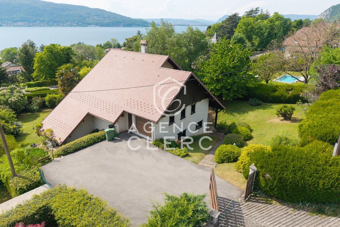 Villa in Veyrier-du-Lac, Auvergne-Rhône-Alpes, France 3 - 17817863