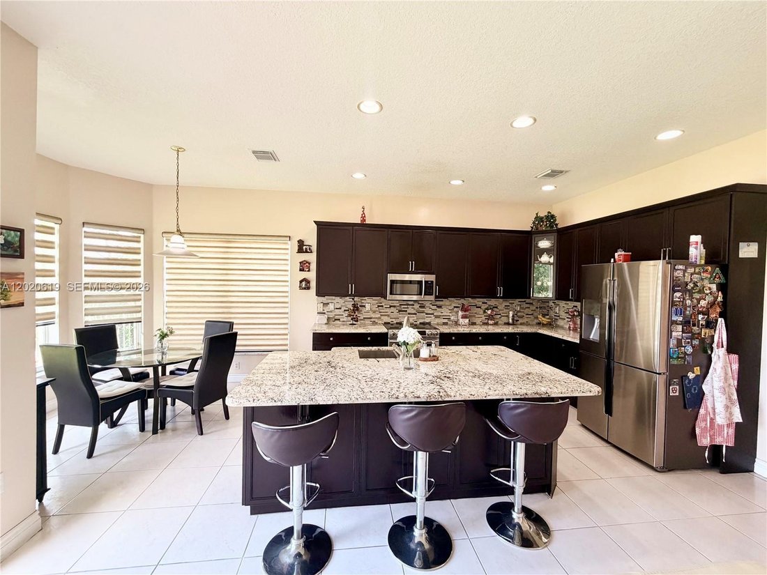House in Miramar, Florida, United States 3 - 17999601