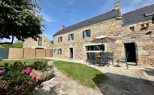 Estate in Plouhinec, Brittany, France 1