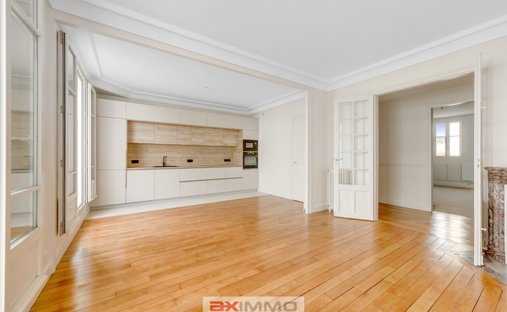 Apartment in Reine-Mairie, Boulogne-Billancourt, France 1