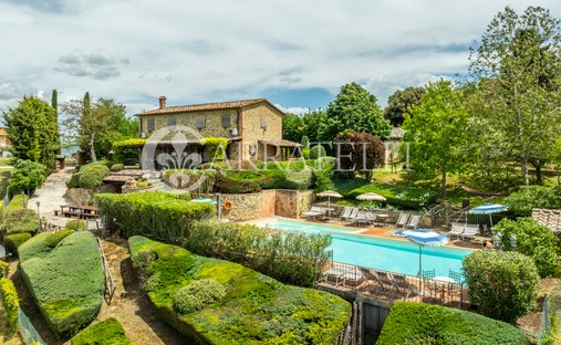 Landhaus in Paciano, Umbrien, Italien 1