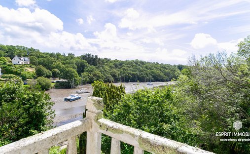 Villa in Pont-Aven, Brittany, France 1