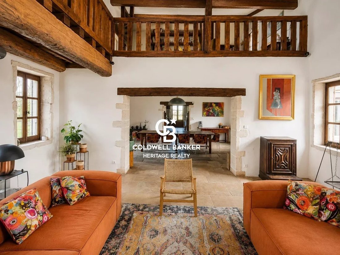 Finca en Villars-les-Dombes, Auvernia-Ródano-Alpes, Francia 3 - 18042806