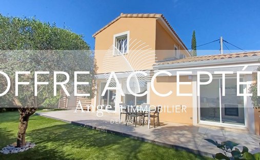 Villa in Frejus, Provence-Alpes-Côte d'Azur, France 1
