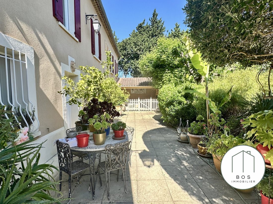 Country House in Orange, Provence-Alpes-Côte d'Azur, France 5 - 18049450
