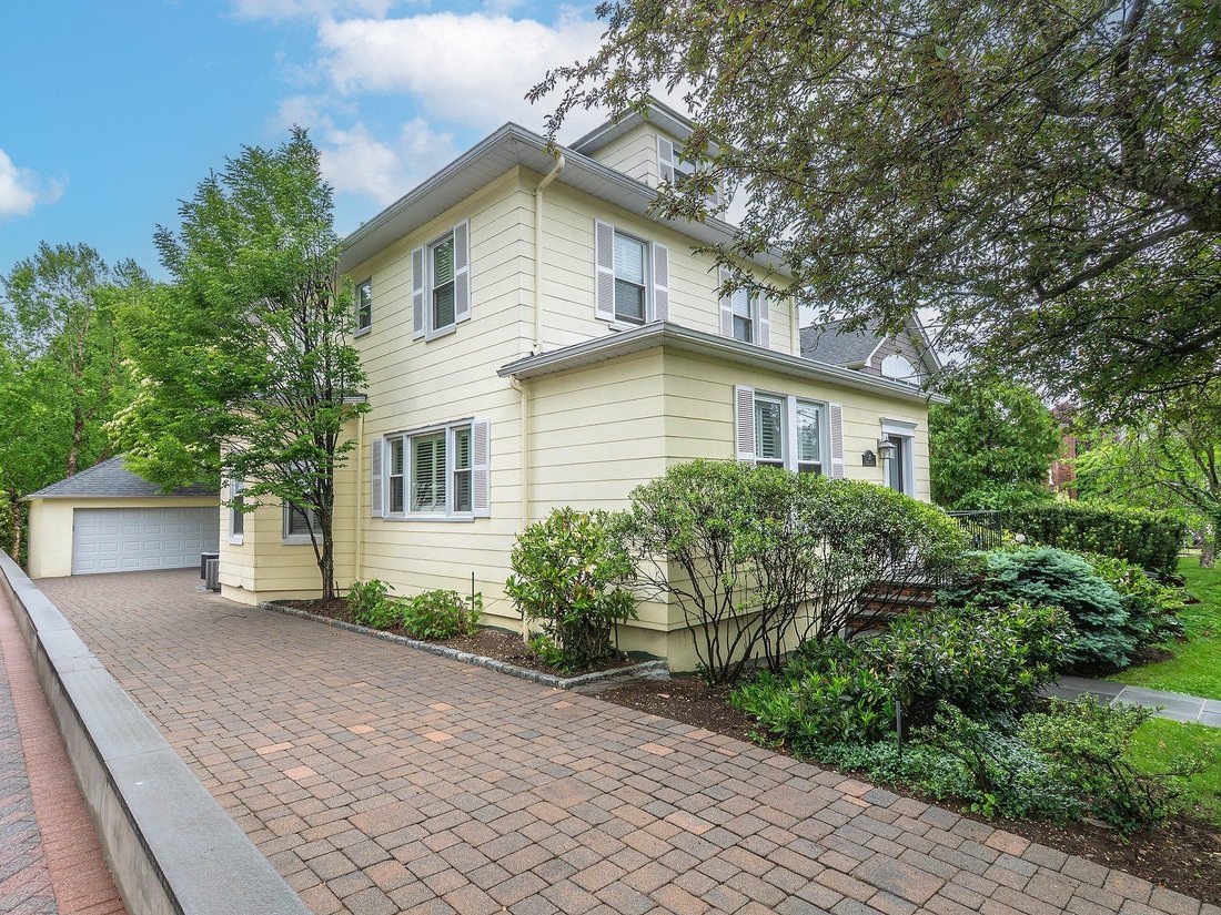 House in Port Washington, New York, United States 2 - 18028197