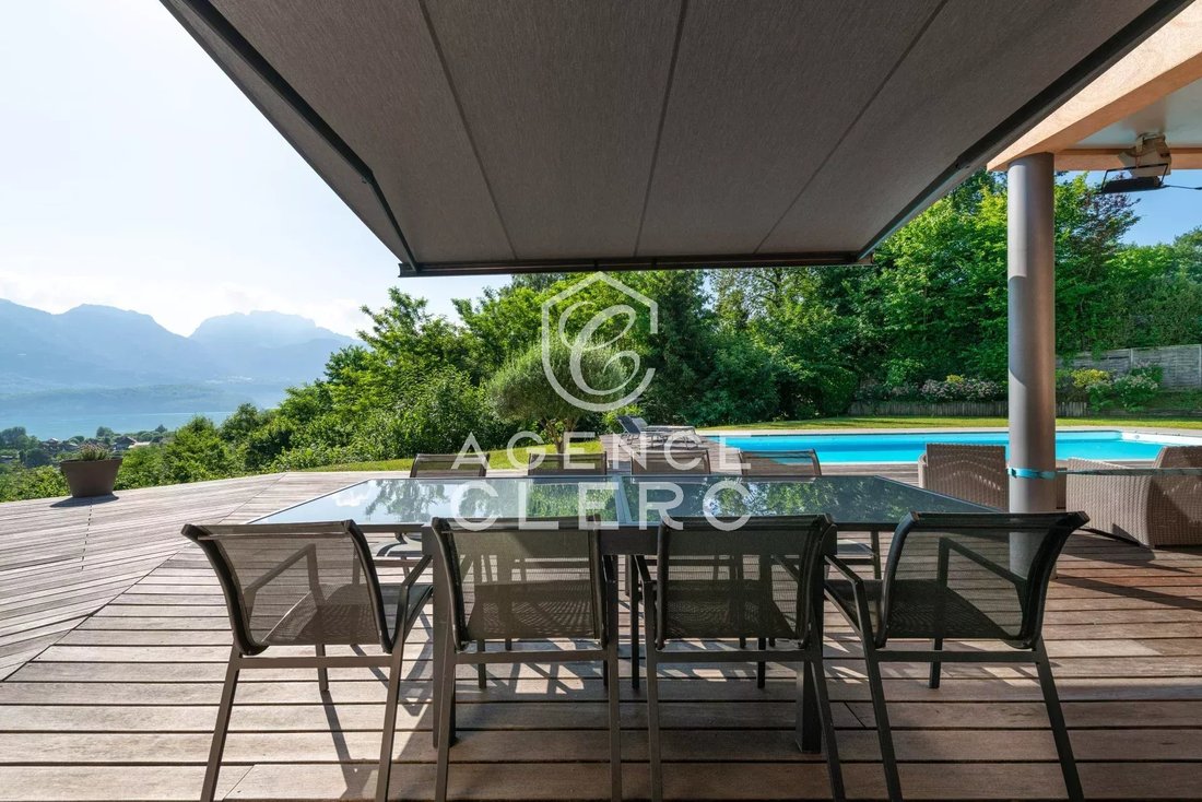 Villa in Sévrier, Auvergne-Rhône-Alpes, France 2 - 17017976