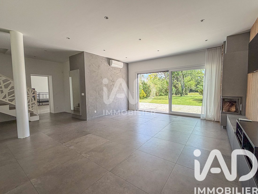 House in La Ferte-Gaucher, Ile-de-France, France 2 - 18046402