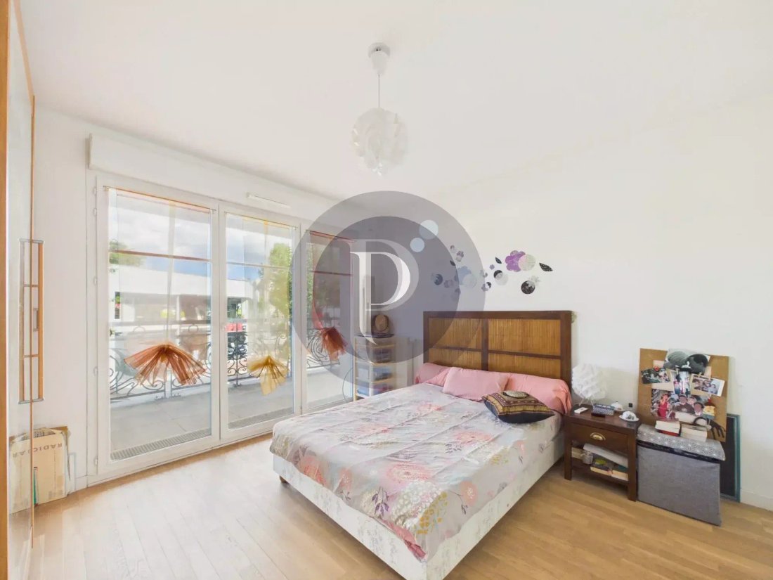 Apartment in Anatole France, Le Plessis-Robinson, France 4 - 18050114