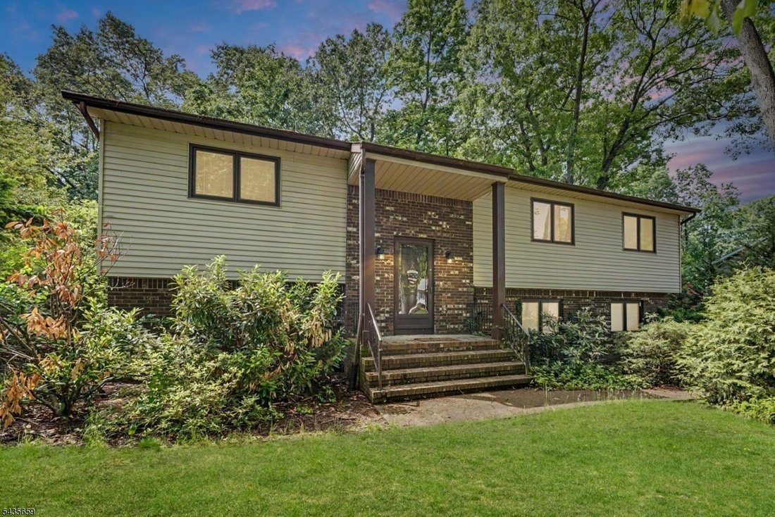 House in Wayne, New Jersey, United States 1 - 18038833